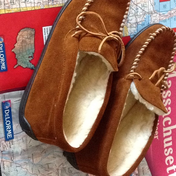 Minnetonka Other - Slippers